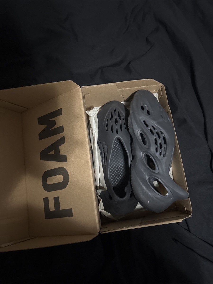 靴 adidas YEEZY Foam Runner ONYX Black US8 adidas Yeezy Foam Runner RNNR Onyx HP8739 - All Sizes