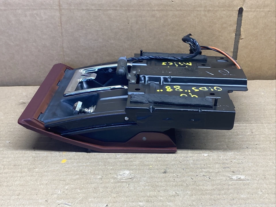 1990 OLDSMOBILE 98 BANDEJA DE CINZAS NÃO FUMANTE COM 44K MILHAS CARRO COM SUPORTE - Imagem 4 de 4