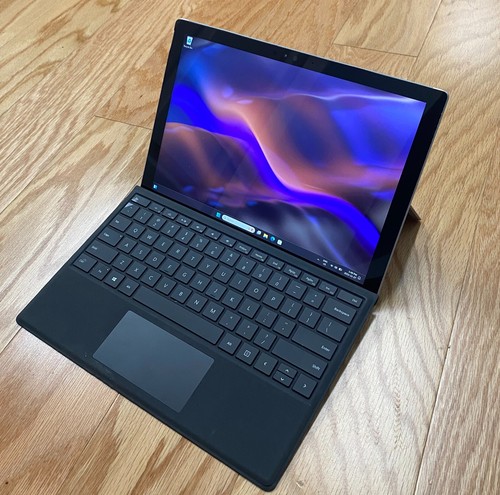 Microsoft Surface Pro 4, i5, 8GB RAM, 256GB SSD, 12.3'' touch, Windows 11 - Picture 2 of 2