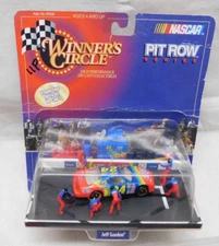 NASCAR WINNERS CIRCLE 1998' Pit Row Series Jeff Gordon #24 Dupont