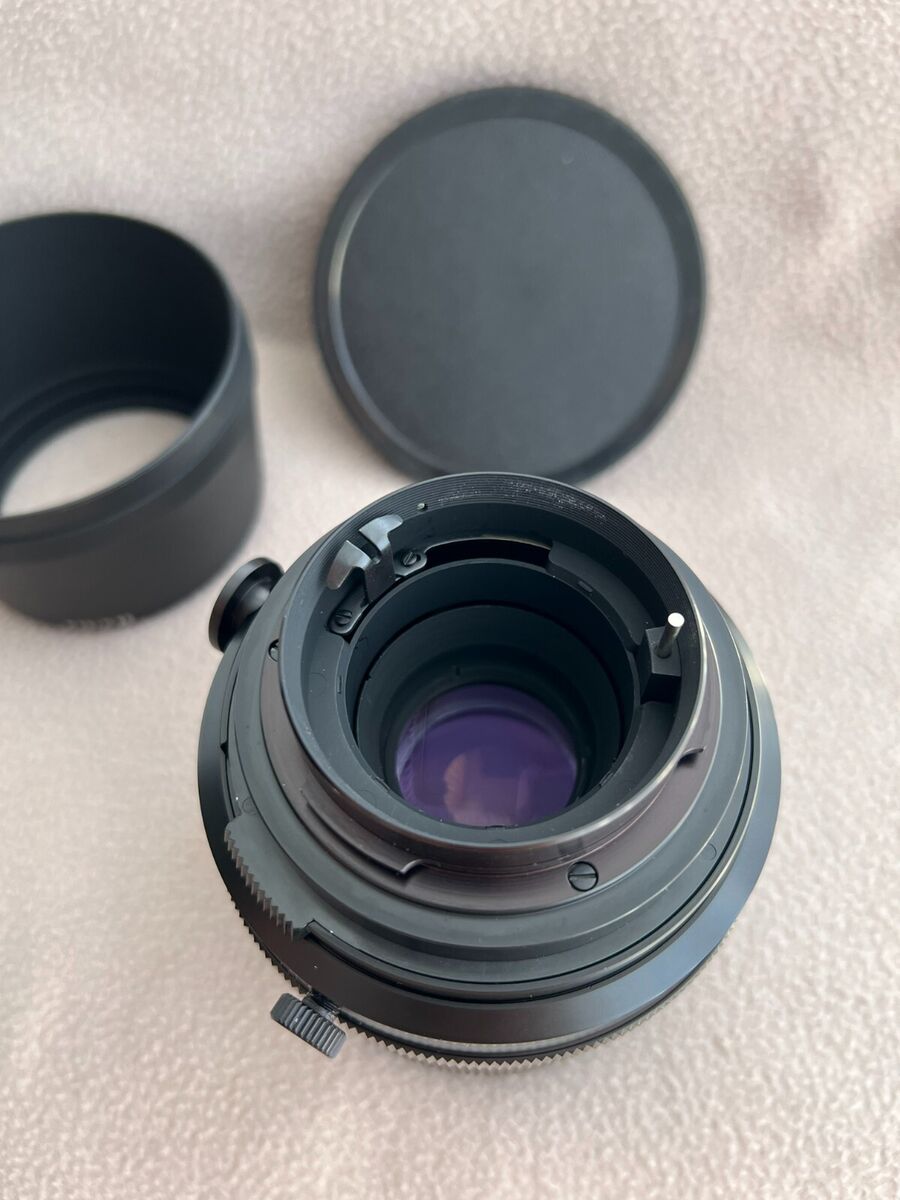 Carl Zeiss Jena Sonnar MC 180mm F2.8 Pentacon Six Kiev 60 Carl Zeiss Jena Sonnar MC 180mm F2.8 Pentacon Six Kiev 60