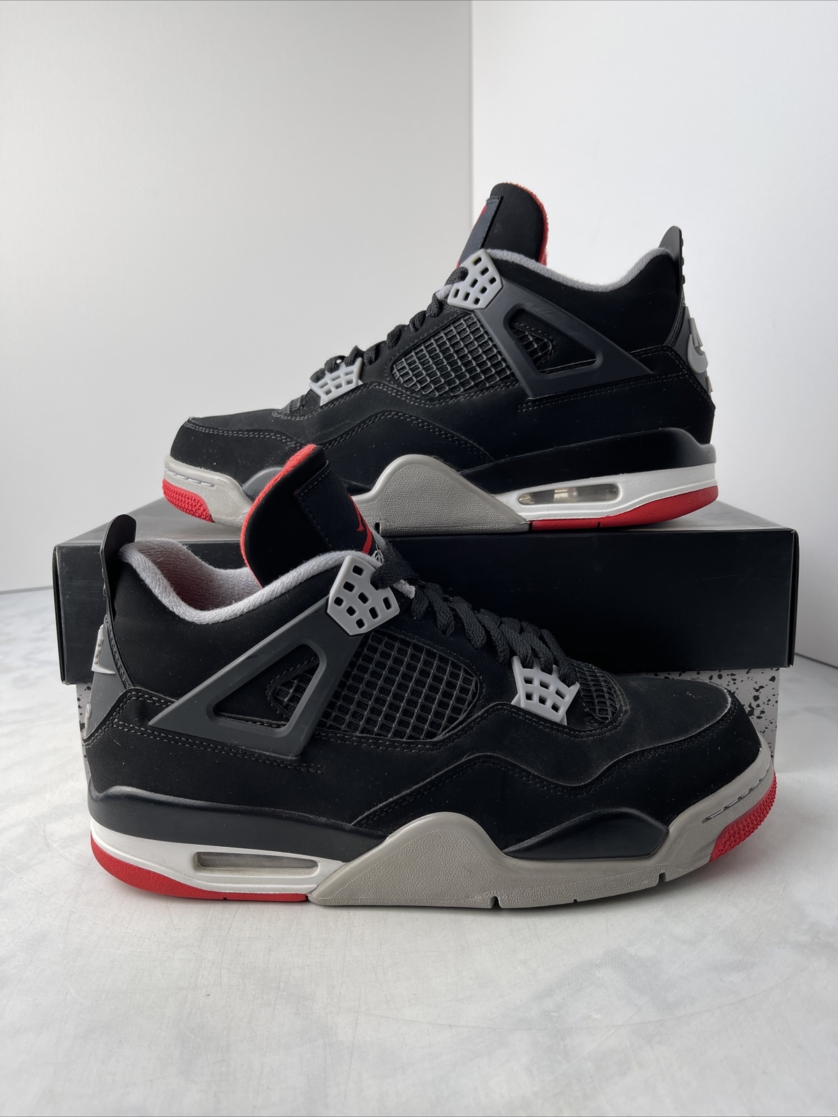 bred 4s size 8