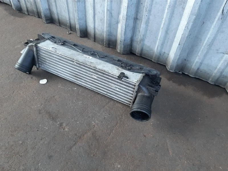 Intercooler gasolina BMW 135i 335i 17517540035 Foto 2 de 4