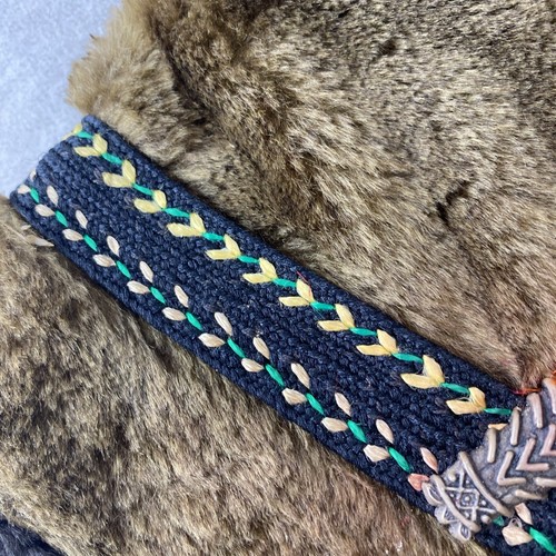 Vintage Bavarian Alpine Hat with Faux Fur Trim – Medium Size Unique Feathers - Picture 3 of 6