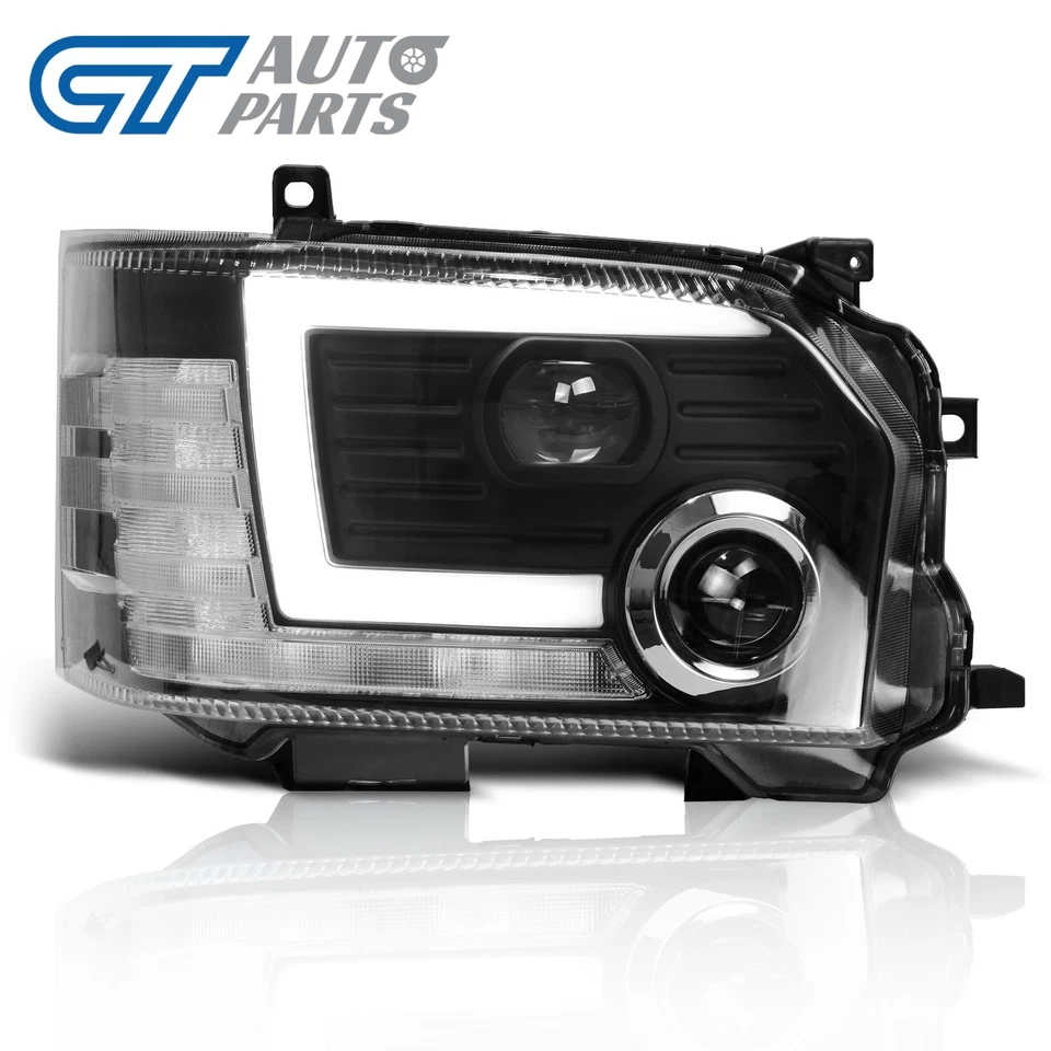 Built-in Dual LED Projector Headlights Dynamic Indicator for 14-18 Toyota Hiace - Image 3 of 4