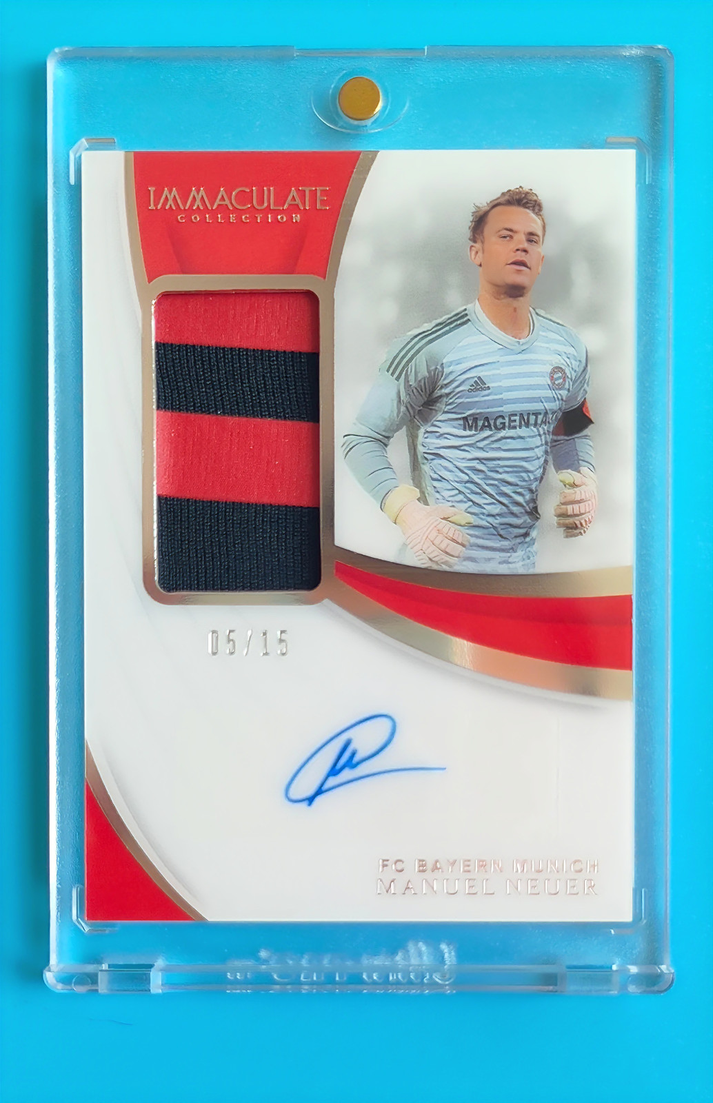 2018-19 Panini Immaculate Soccer Manuel Neuer Match-Worn Patch Auto 5/15