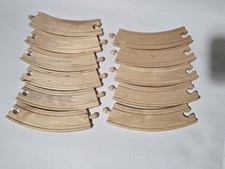Thomas the Train Wooden Train 6" Long Curved Traction Track Lot of 11 Pieces