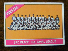 1966 TOPPS BASEBALL CARD #404 PITTSBURGH PIRATES TEAM CARD - VGEX  APR162