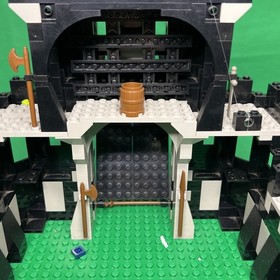 LEGO Vintage 1988 Classic Knights Black Monarch's Castle 6085 W Instructions