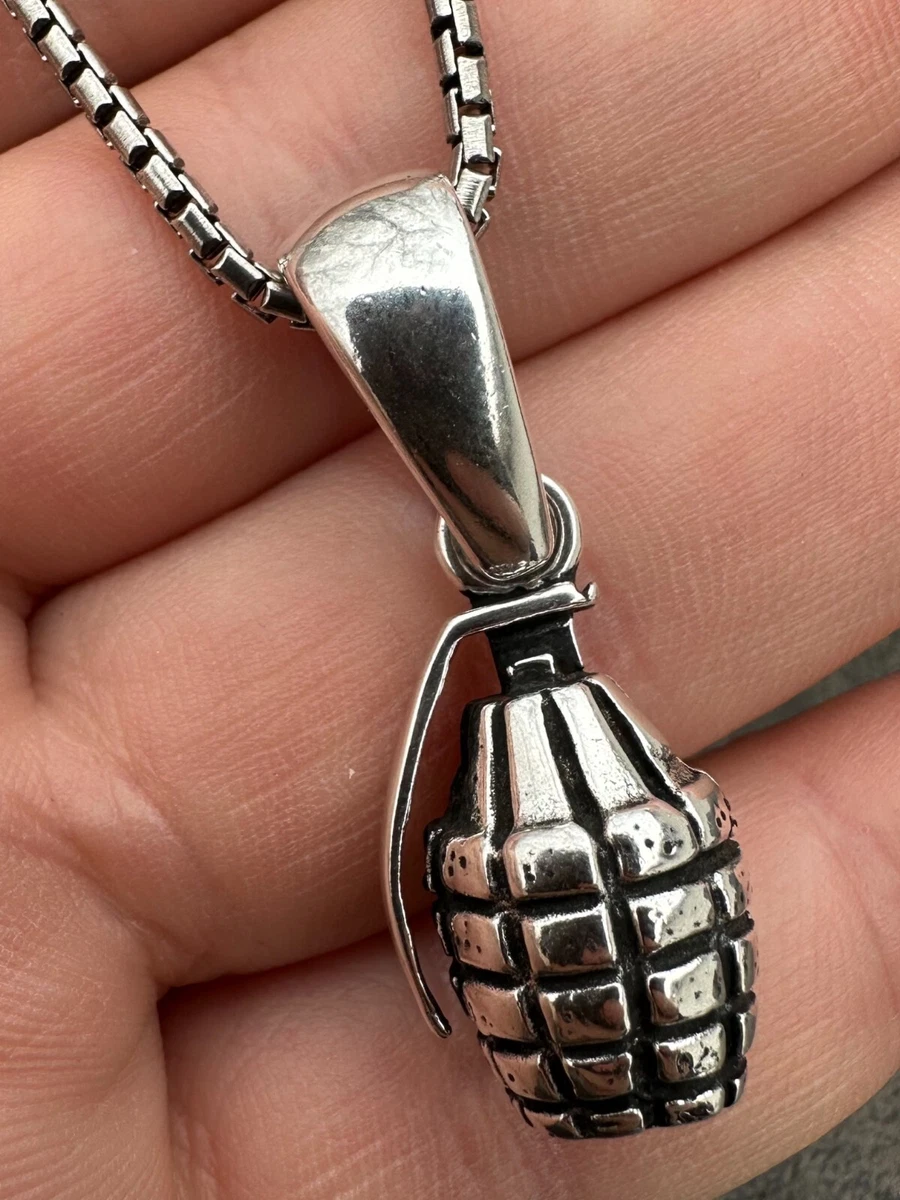Silver store hand pendant
