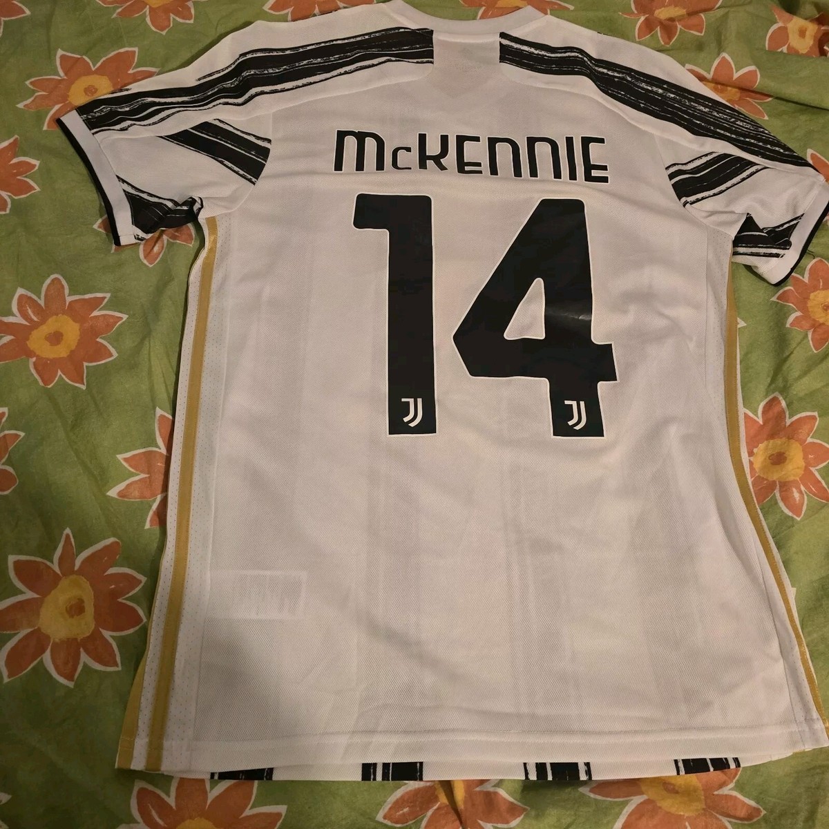 新品❗️未使用adidas Juventus Mサイズ レプリカユニホーム アディダス キッズ サッカー日本代表 2024 ホーム レプリカ