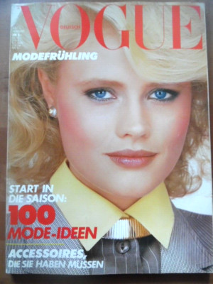 VOGUE GERMANY 2 - 1981 Eva Johnson Mode-Frühling Marianne Faithfull Dior Vuitton