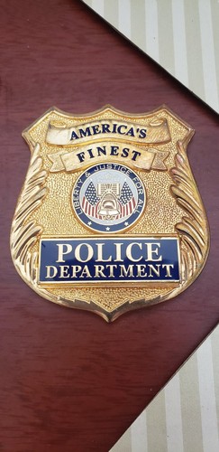 New ALLIED Mohagany Badge America's Finest Police Department 4x6 Photo Frame - Picture 2 of 6
