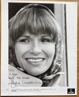 Harry Potter, Mrs. Weasley  Actress Julie Walters Autographed Photo
