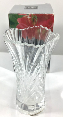 Mikasa Japan Crystal Accent Bud Vase QQ251/612 4 3/4  Small NEW WITH BOX