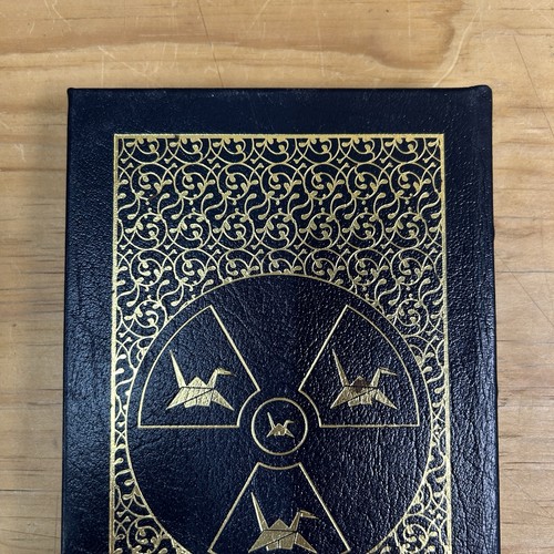 Hiroshima - John Hersey 2007 Easton Press Collector’s Edition | World War II - Picture 17 of 19