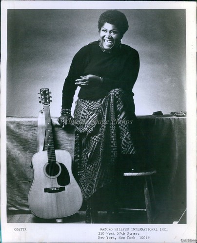 1978 Foto Odetta Sängerin Schauspielerin Gitarrist Lyriker Aktivist Musiker 8 x 10 Presse