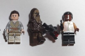 LEGO STAR WARS MINIFIGURES - Seven Figures from SET 75105 - COMPLETE