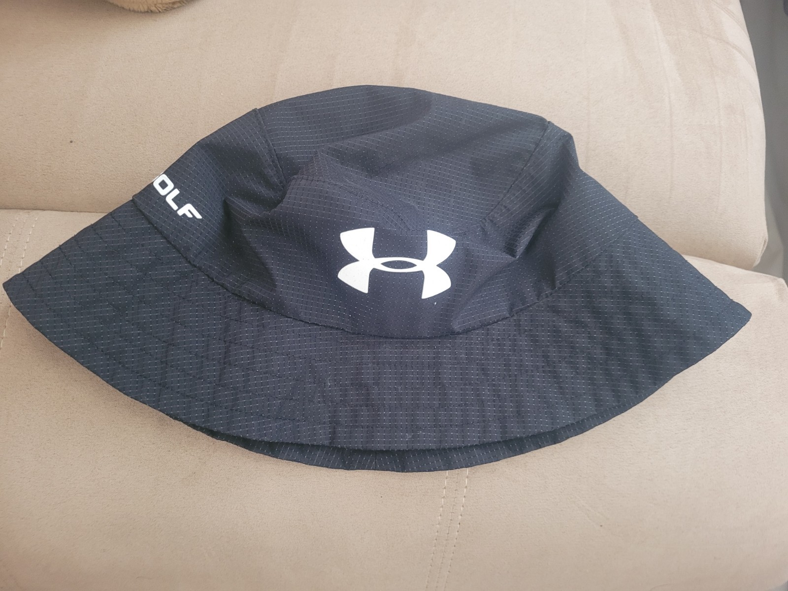 Under Armour Men's Size Medium Black Washed Cotton Outdoor Golf Bucket Hat
