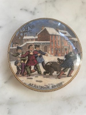 Antique Pratt Small Pot Lid Prattware Alas Poor Bruin 1 (1) Stilt Marks c1850's