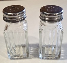 Vintage Ribbed Glass Salt And Pepper Shaker Set W/ Metal Caps 3 5/8
