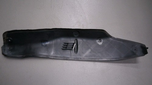 Abdeckung Spritzschutz Kotflügel Vorne Rechts 6Q0821112A VW Polo 1.4 TDI Bj 2006