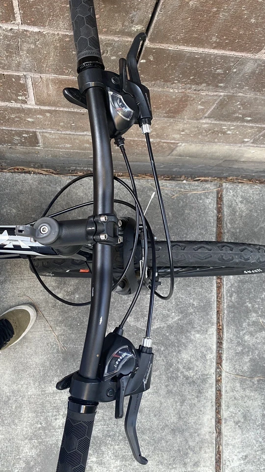 giant atx mountain bike, 21 Speed, Aluminum, 27.5 Inch Wheels - Image 4 of 4