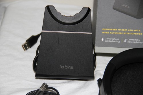 Jabra Evolve2 65, UC, USB-A, mit Ladestation und USB Adapter - Afbeelding 10 van 11