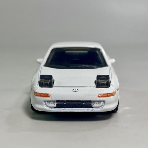 1990 Toyota MR2 White 1:64 Scale Diecast Diorama Model Car #47 Lights Up RHD - Picture 2 of 14
