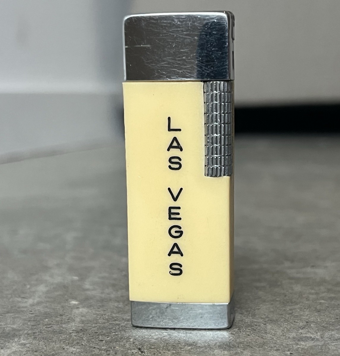 Vintage Las Vegas Engraved Nesor Cigarette Lighter 20 Japan + Dice