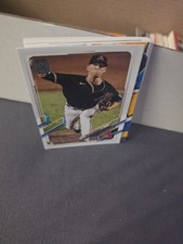 2021 Topps Taylor Widener Rookie Card #211. rookie card picture