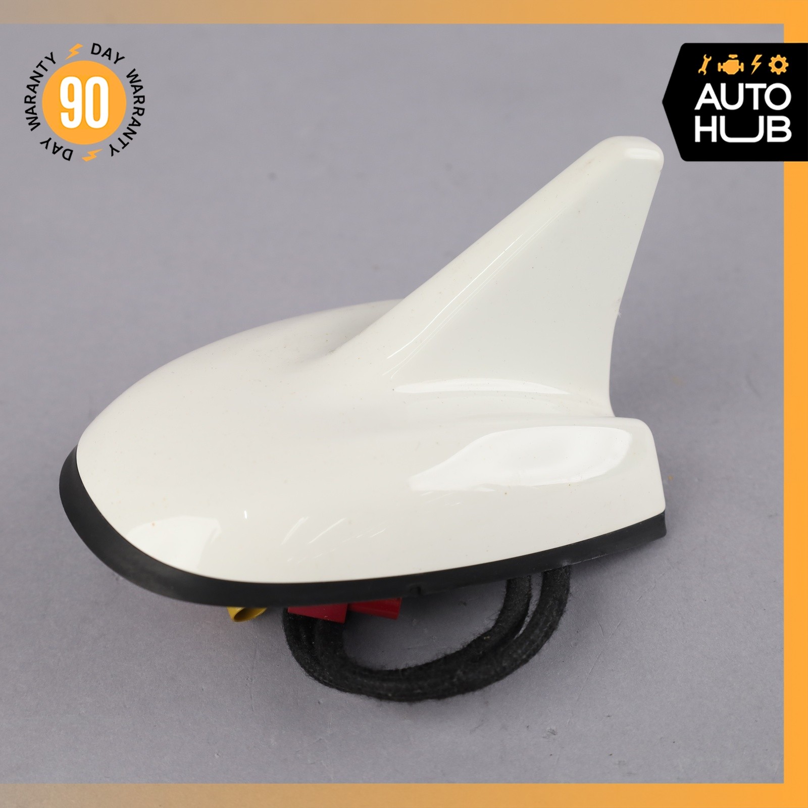 17-20 Maserati Levante M161 Top Roof Shark Fin Antenna GPS Radio OEM 89k