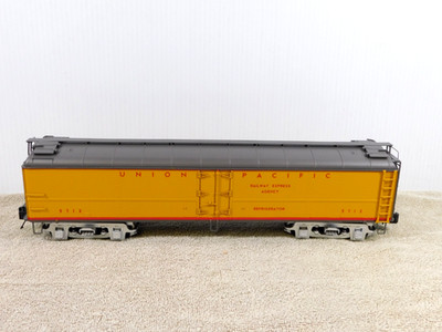 MTH 20-94153 Union Pacific R50B Express Reefer Car #5712