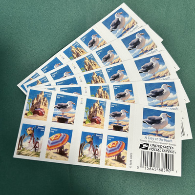 A Day At The Beach/Collection - A total of 100 stamps