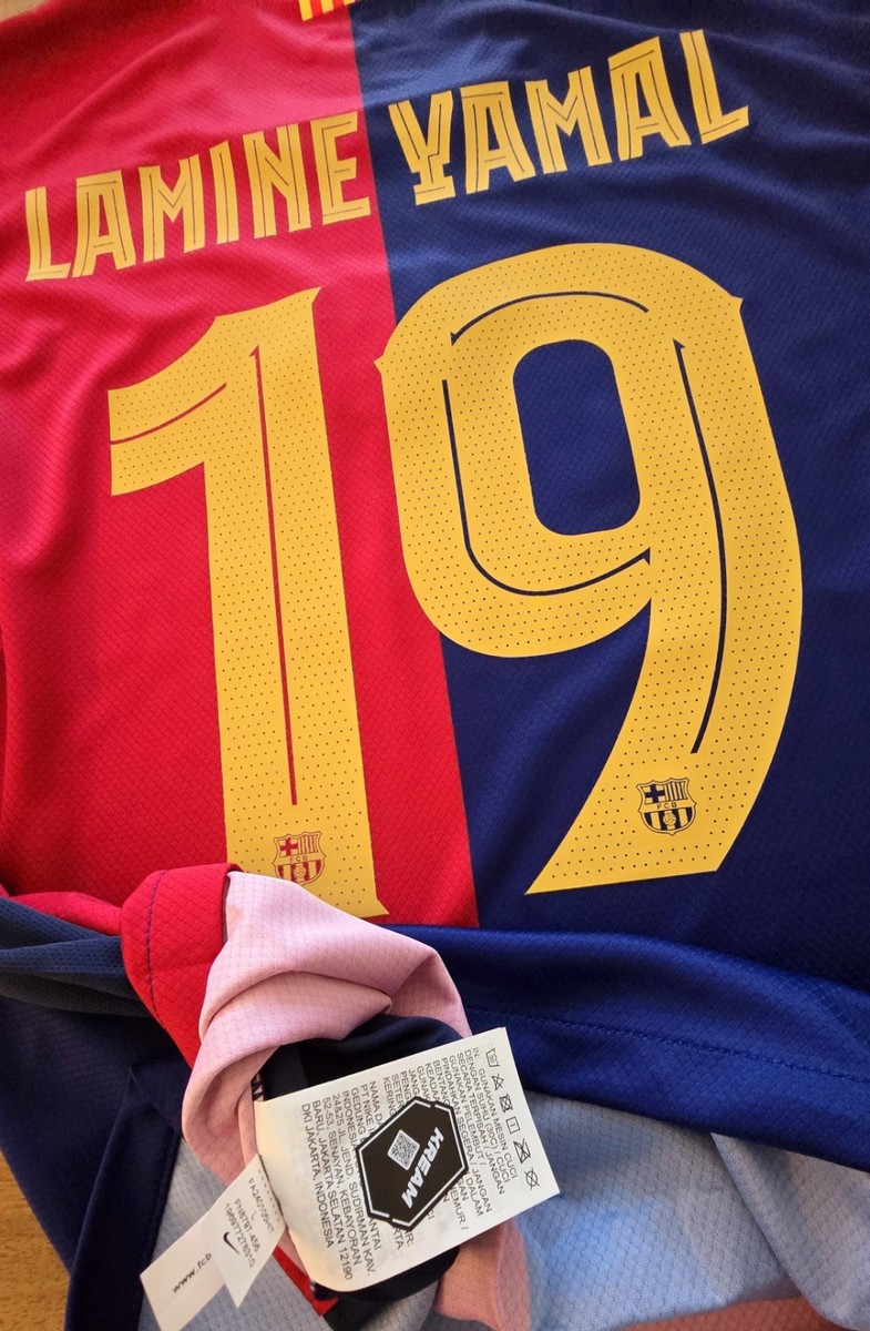 2024/25 Nike FC Barcelona #19 LAMINE YAMAL UEFA Home Soccer