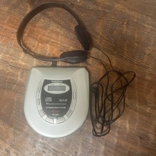 RADIO SHACK Car Track Memory Portable CD Player CD-3906 Vintage