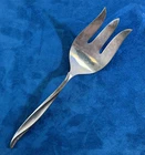 VTG Pine Spray by International Sterling 925 Silver Serving 9" Fork 80g DS19
