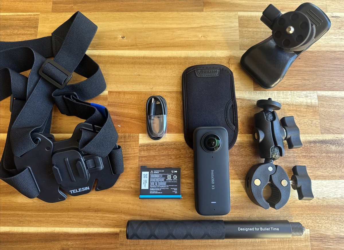 Insta360 X3 + Motorcycle Mount + Invisible Selfie Stick + Insta360 X3 + Motorcycle Mount + Invisible Selfie Stick +
