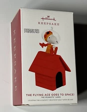 Hallmark The Peanuts Gang The Flying Ace Goes to Space! Ornament Dated 2019