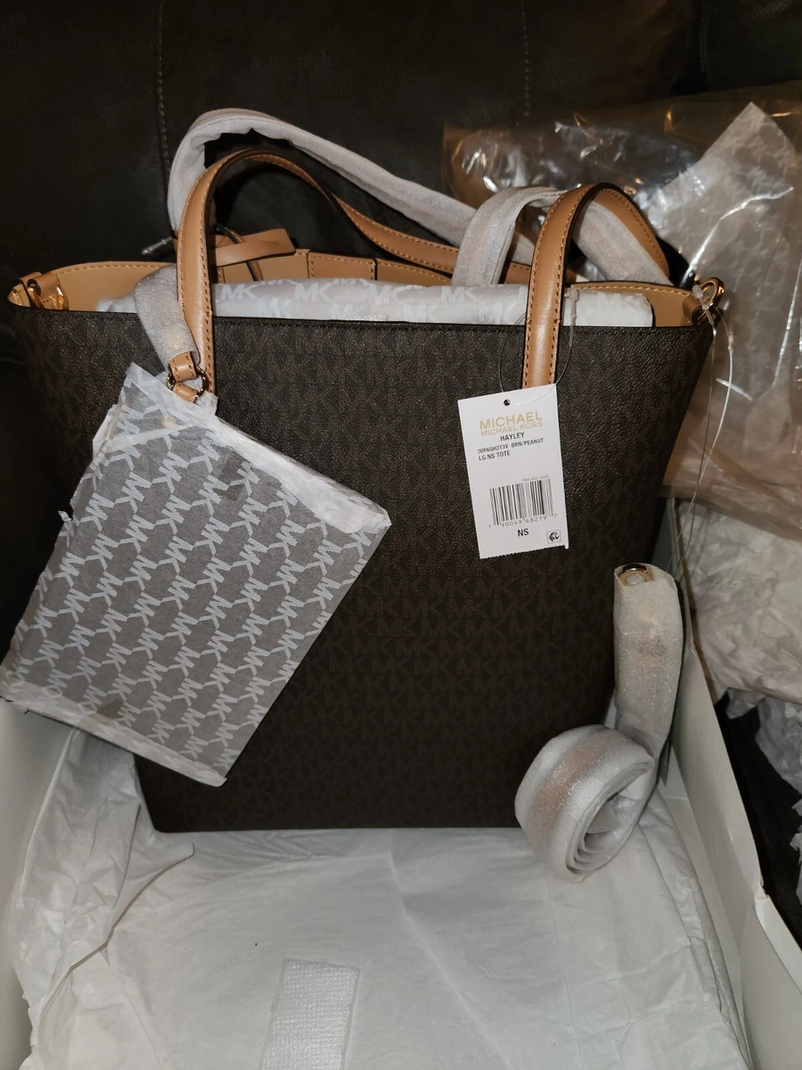 Authentic Michael Kors Tote w/Wristlet (Shipped WITHOUT original box)