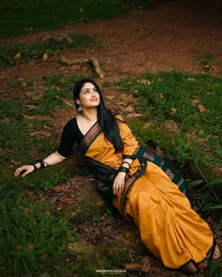 New Indian Cotton Silk Saree/Sari With Blouse Piece Party Wedding Wear For Women - Image 2 of 4