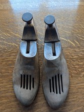 Vintage Wooden Shoe Vented Split Toe Stretchers Antique Cobbler Tool Size 6