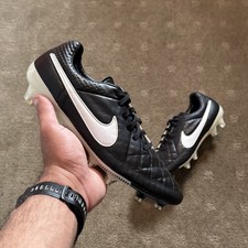 Nike Tiempo Legend V (5) FG - US 8.5 / UK 7.5