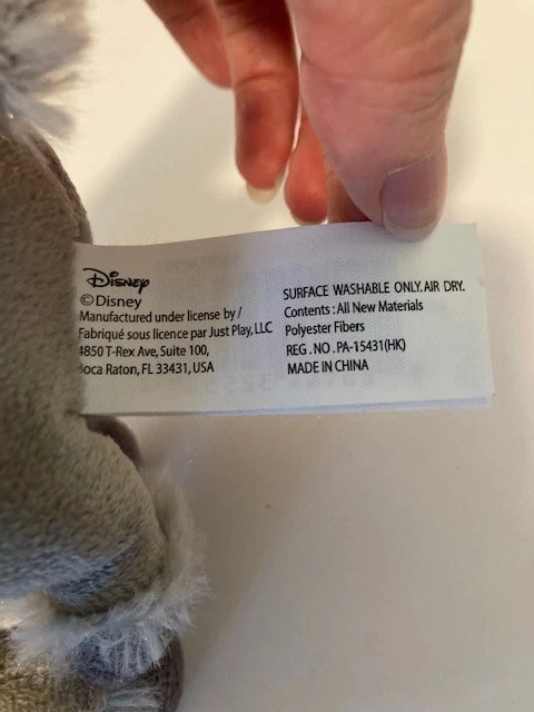 NWT Disney Frozen II Sven Reindeer Plush Stuffed Animal 7” - Imagem 4 de 4