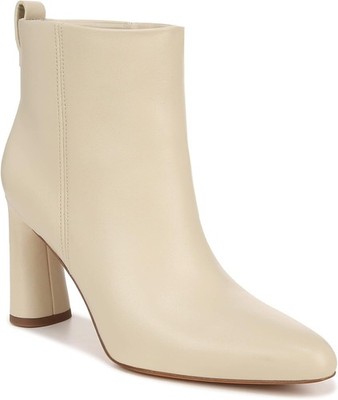 Vince Hillside Women's Moonlight White Boots NW/OB 9M