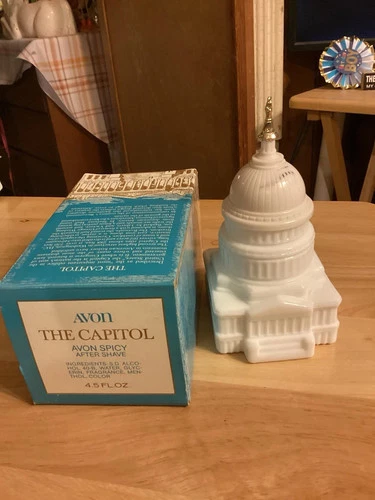 Vtg White Milk Glass The Capitol Avon Spicy Shave Decanter 1976 Flawed Empty