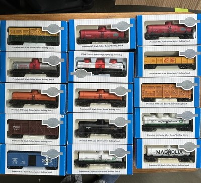 Bachmann Silver Series & Athearn HO Freight Cars Lot 30 Total
