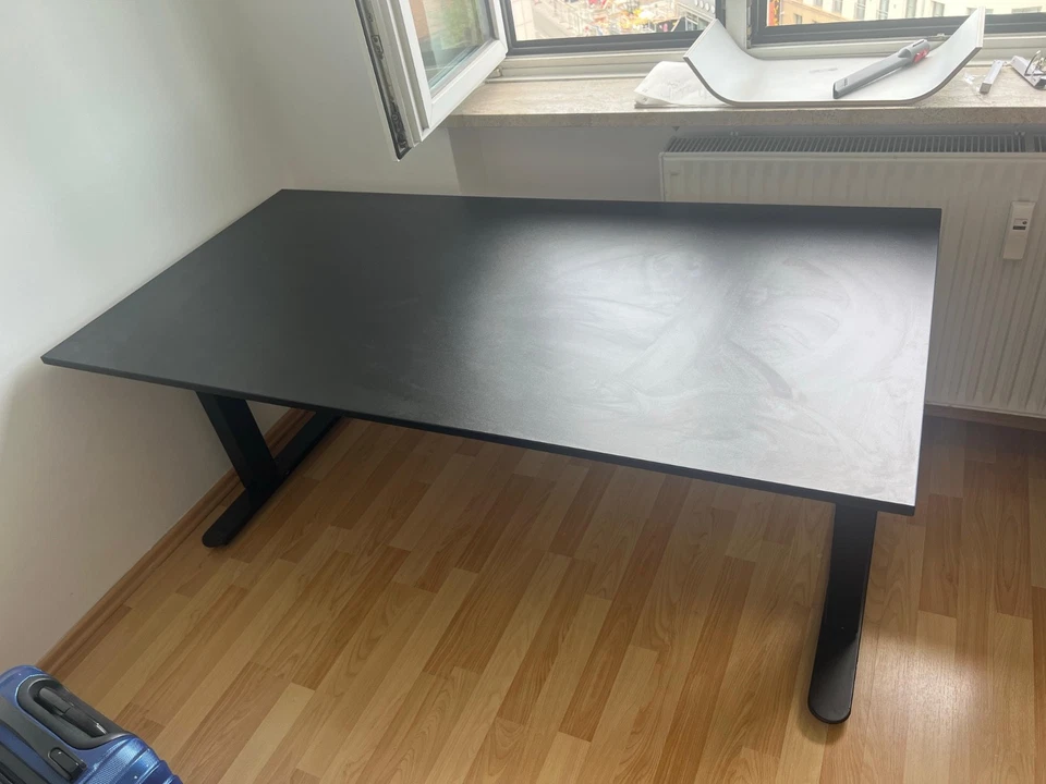 schreibtisch höhenverstellbar schwarz