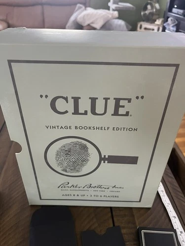CLUE Vintage Bookshelf Edition - Parker Bros. - NEW open box