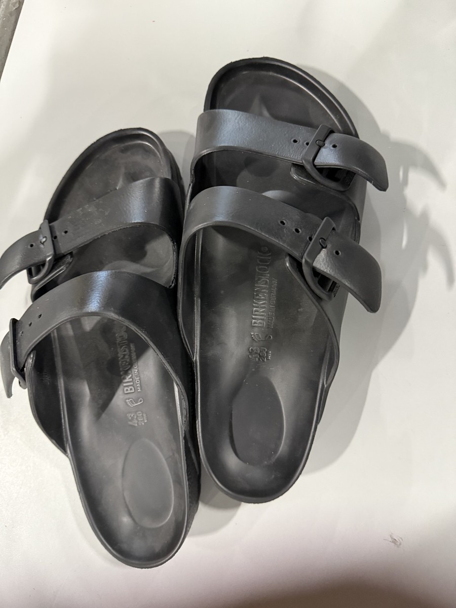 SIZE: MEN 10 - BIRKENSTOCK ARIZONA ESSENTIALS EVA SANDALS View 2
